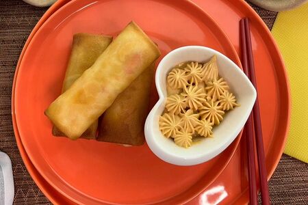 Спринг ролл с лососем