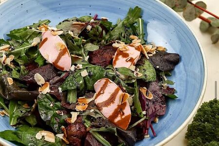 Салат с печенью