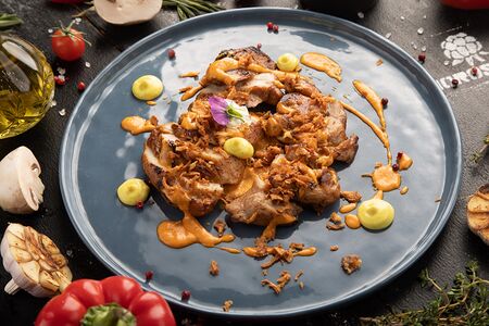 Курица с соусом карри