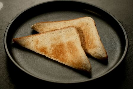 Тост белого хлеба