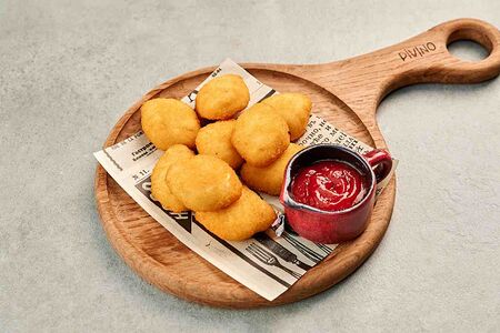 Наггетсы с кетчупом