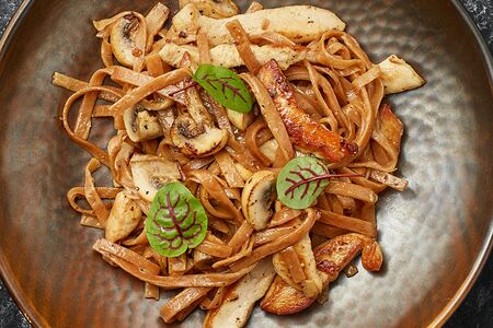 Аришта с домашней гаурмой