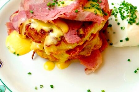 Картофельные оладьи с пастрами