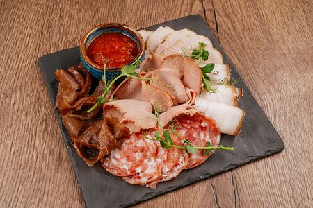 Антипасти Карне