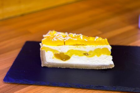 Чизкейк манго маракуйя