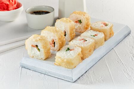 Темпурный с лососем