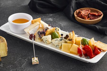 Сырная тарелка