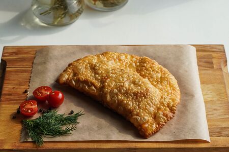 Чебурек восточный с сыром и зеленью