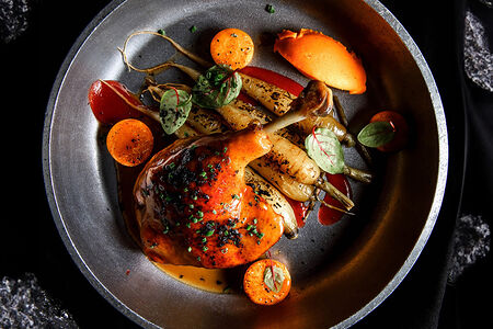 Утка конфи с фермерской морковью