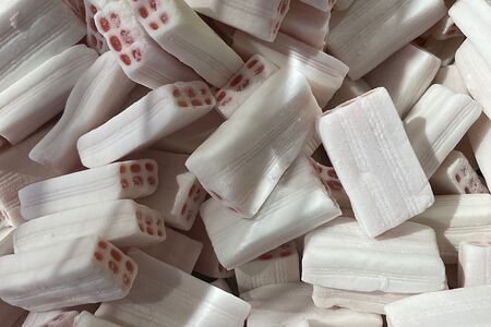 Белые блоки Клубничный крем