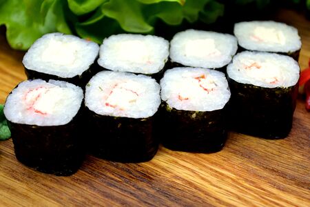 Маки с крабом