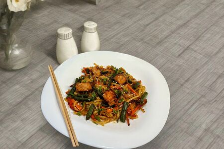 Удон с лососем