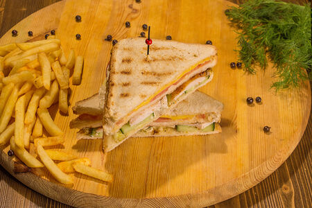 Клаб-сэндвич с курицей