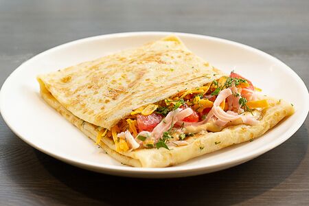 Блин с ветчиной и сыром