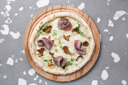 Охотничья с утиной грудкой и вешенками мини