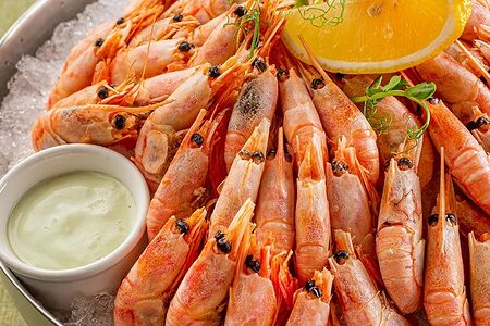 Магаданские креветки на льду