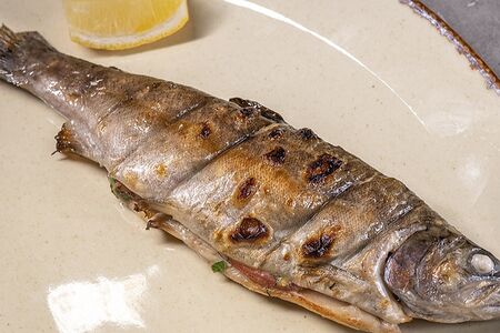 Форель на мангале