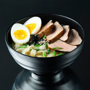 Ռամեն խոզի մսով