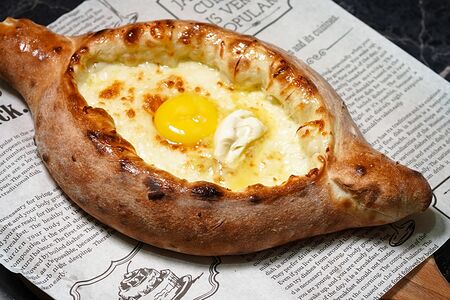 Хачапури по-аджарски