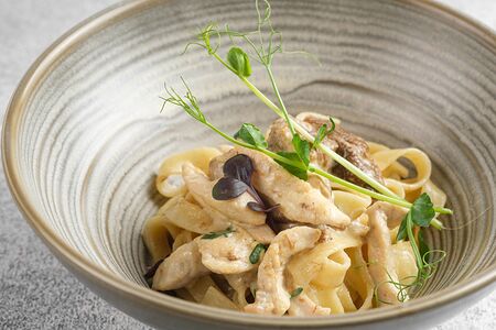 С курицей и белыми грибами