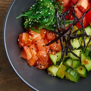 Поке с лососем