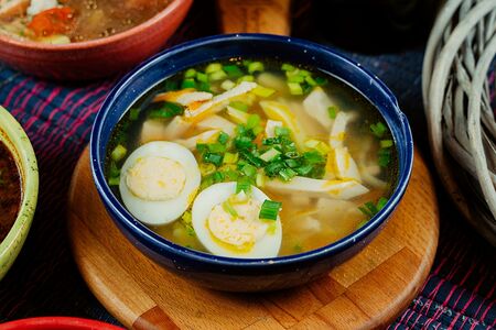 Легкий куриный суп с овощами