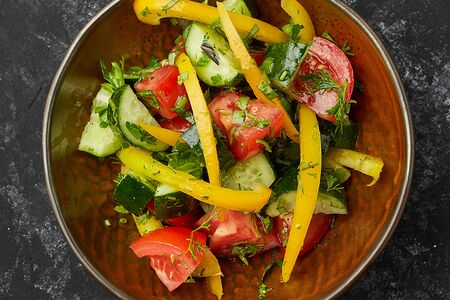 Летний салат (овощной)