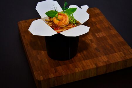 Удон с креветкой