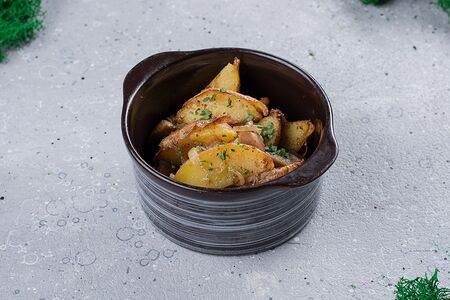 Пряный картофель с грибным миксом