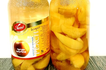 Компот Shamb из персиков