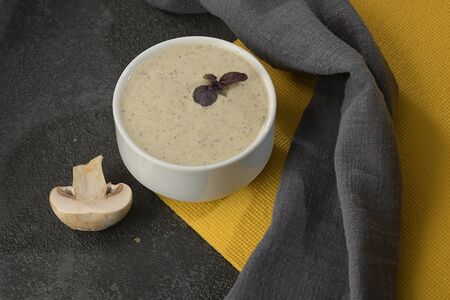 Крем-суп грибной