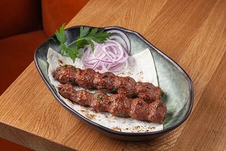 Люля-кебаб из растительного мяса