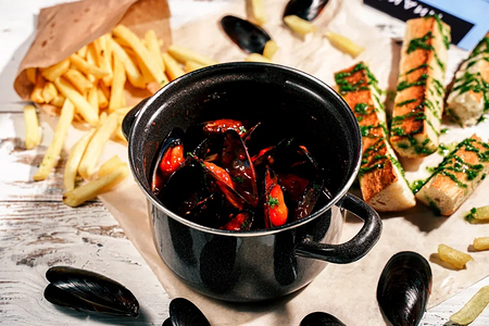 Мидии в томатном соусе