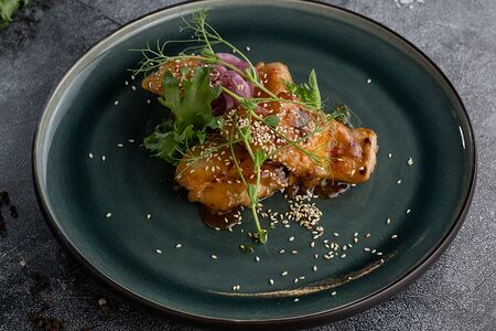 Куриные бёдрышки в тайском чили