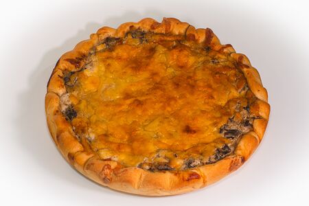Киш с курицей и грибами