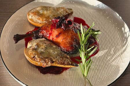 Утиная ножка с грушей дорблю