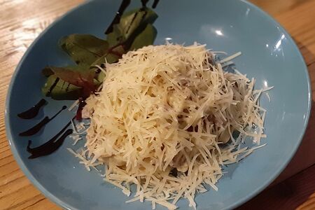 Фетучини с беконом и грибами