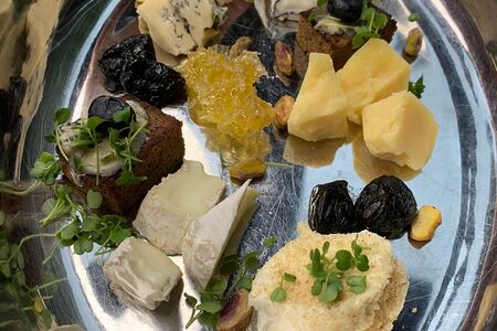 Ассорти из мини-брускетт