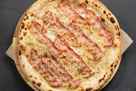 С беконом и черным перцем