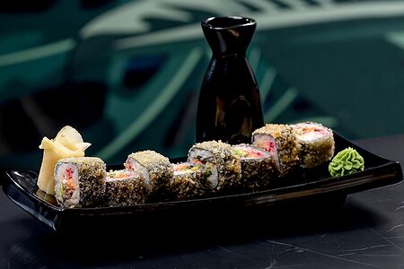 Жаренный ролл с угрем