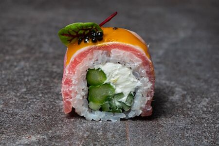 Ролл Тунец-спаржа