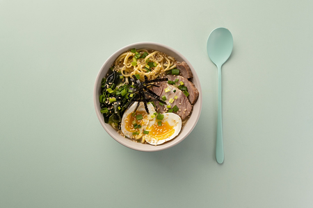 Рамен со свининой