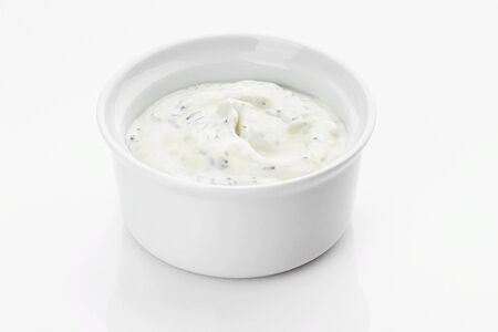 Сметана с чесноком