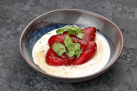 Маринованный перец с соусом чкмерули