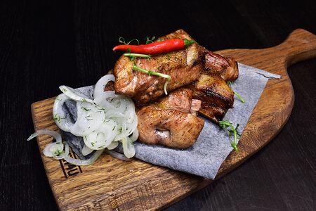 Шашлык из cвинoго ребра