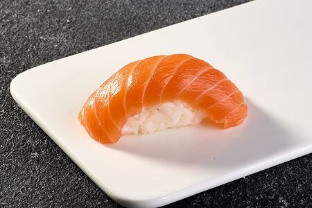 Нигири Лосось