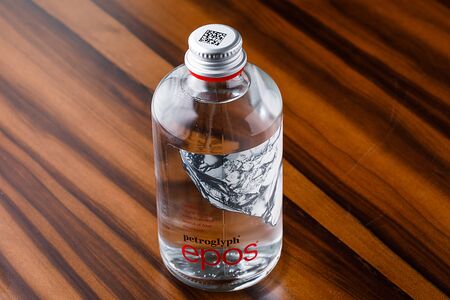 Вода минеральная Petroglyph