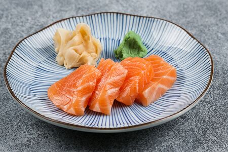 Сашими лосось