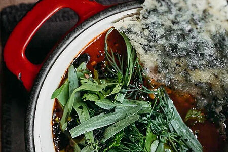 Томатный суп с креветками