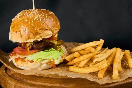 Бургер с бифштексом